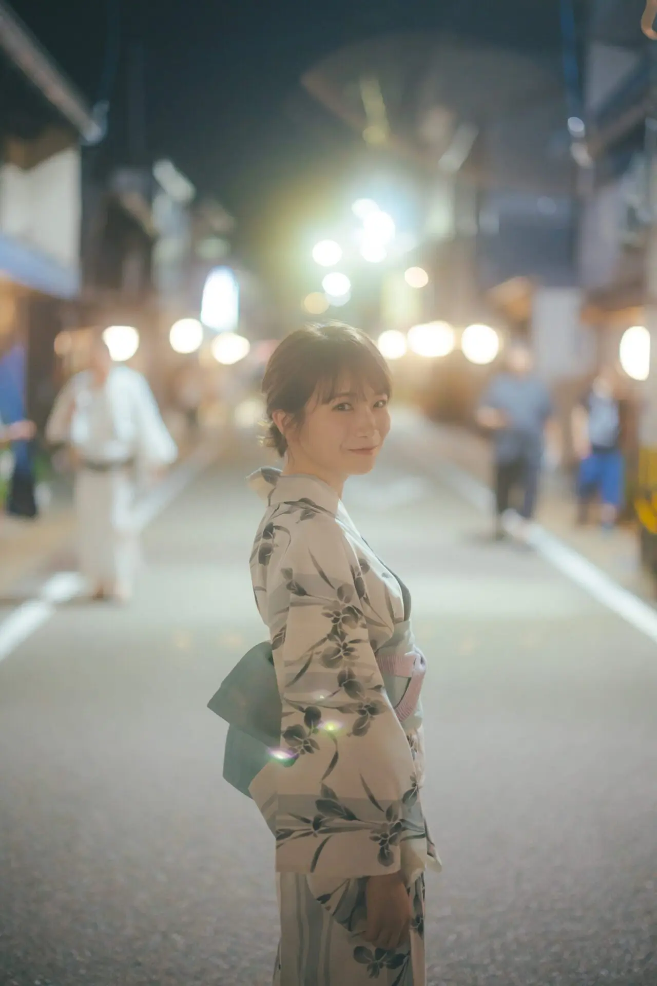 秋元真夏25シリ 秋元真夏25シリ 乃木坂46・秋元真夏、初のランジェリー姿に反響