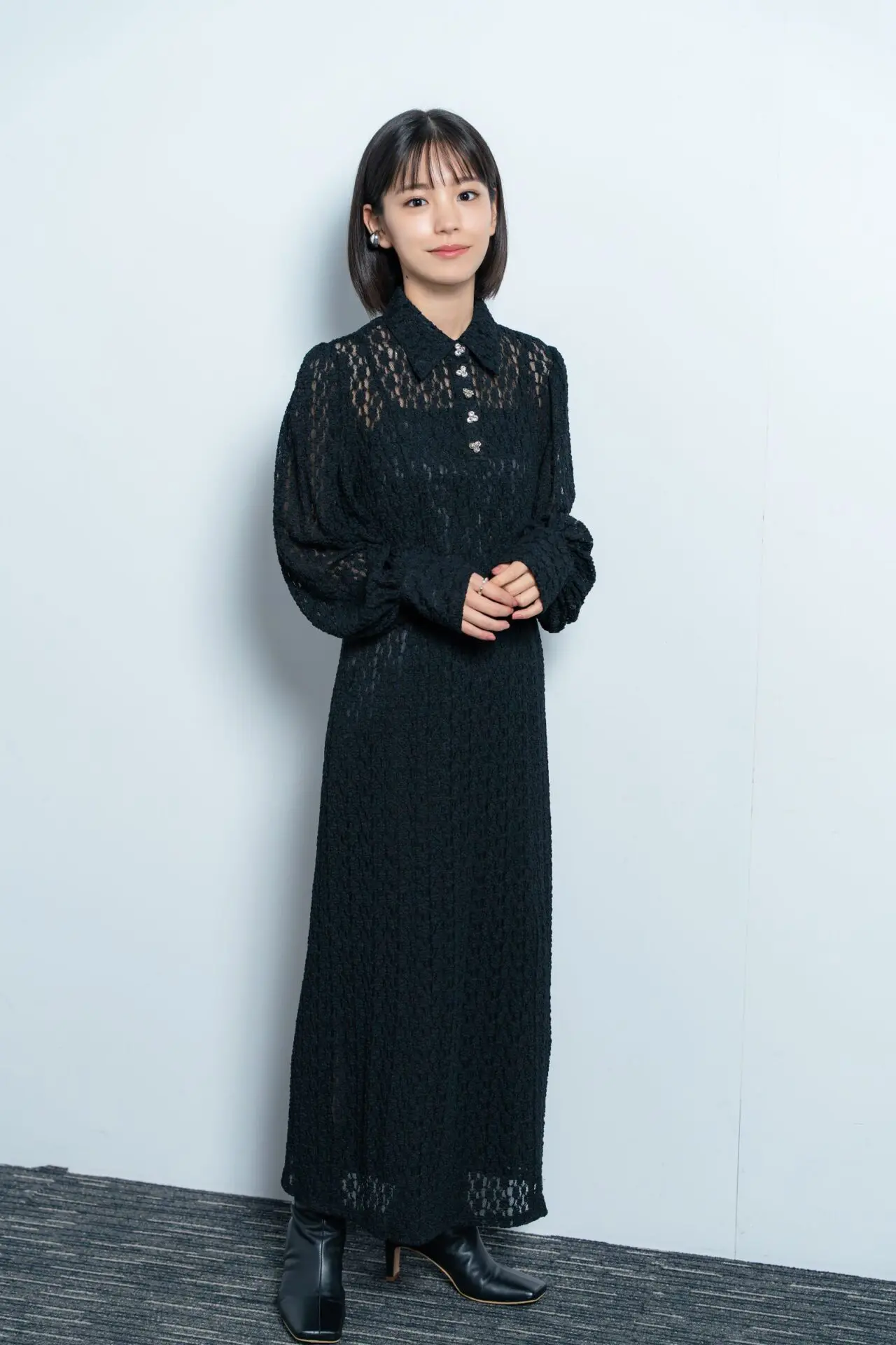 あみ　黒 當真あみ 「前向きに生きようとする主人公の姿勢に共感した初主演長編