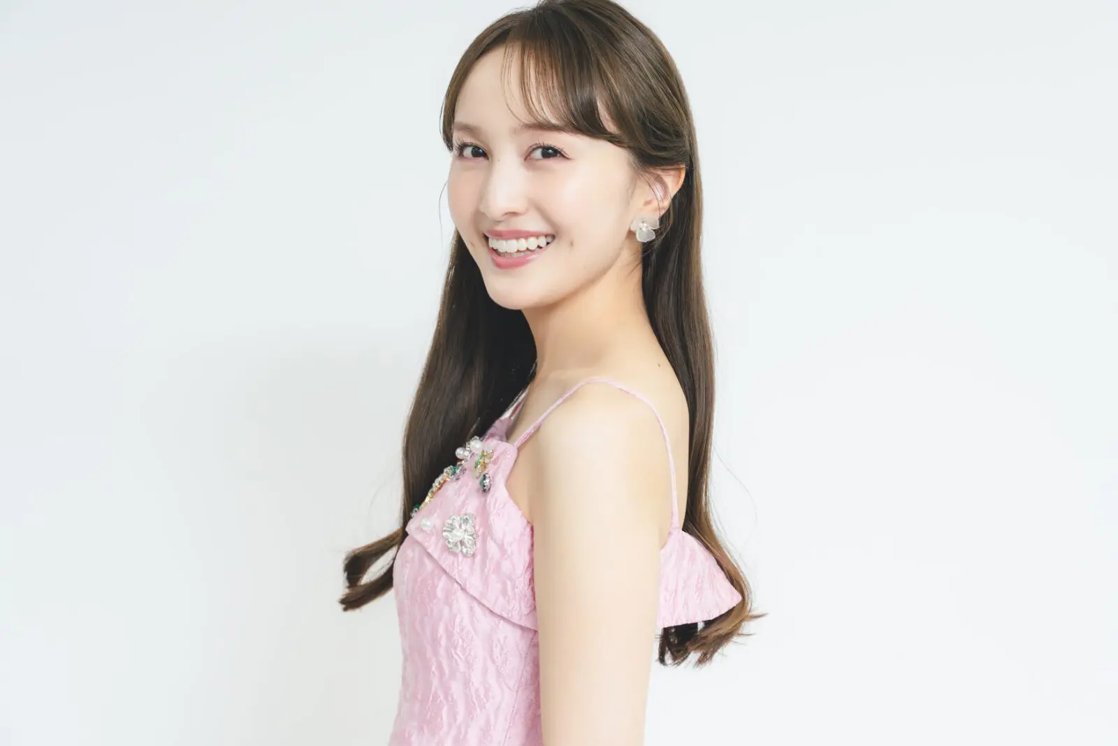 31歳・等身大の百田夏菜子」を写した不意の1枚 | 百田夏菜子（ももいろ